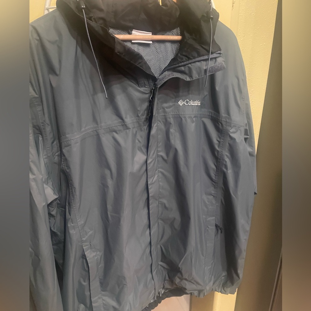 Columbia Charcoal Hooded Windbreaker